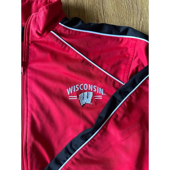 A|S Sports Vintage Wisconsin Track Jacket Size Medium - Picture 3 of 7